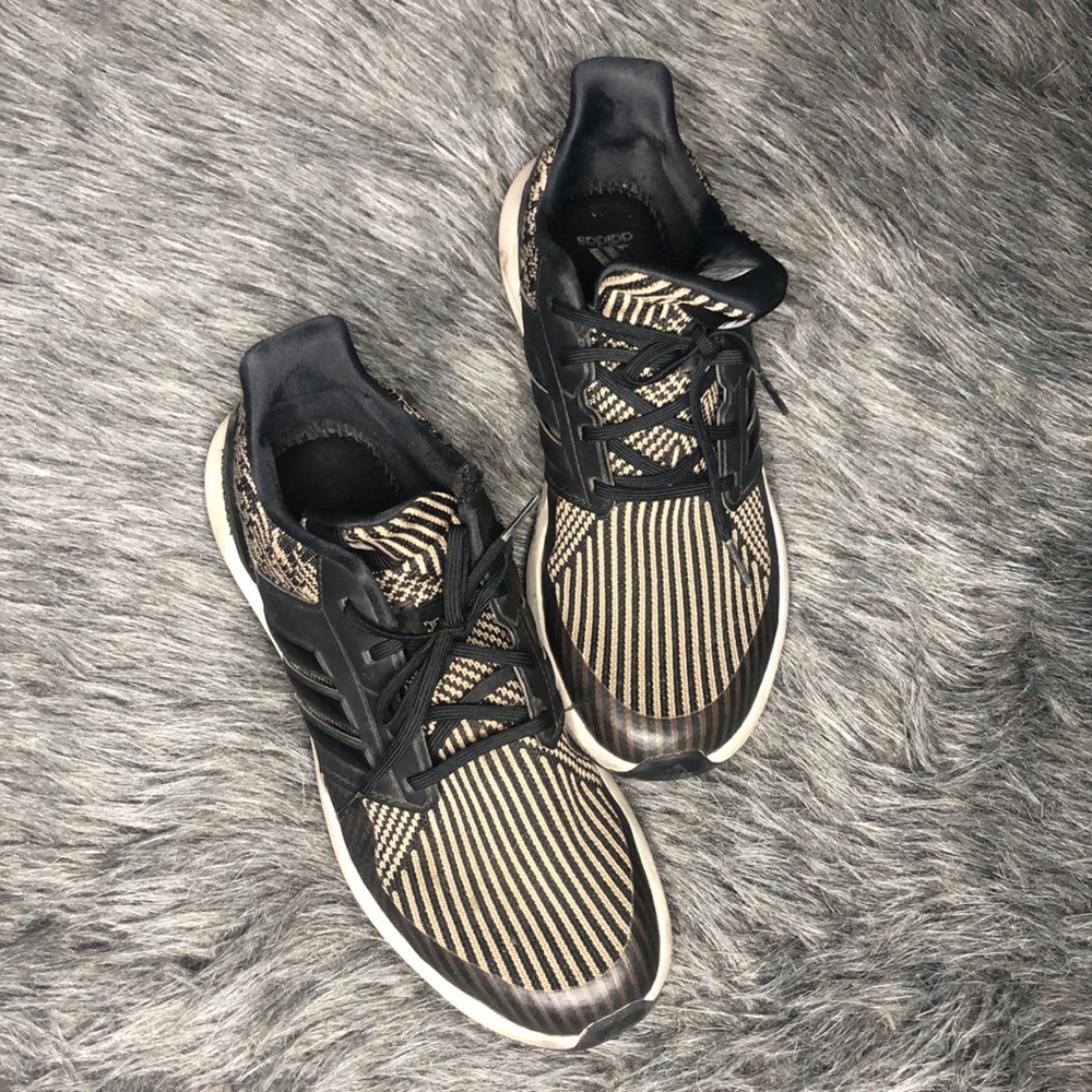 Adidas cloudfoam men’s size 7